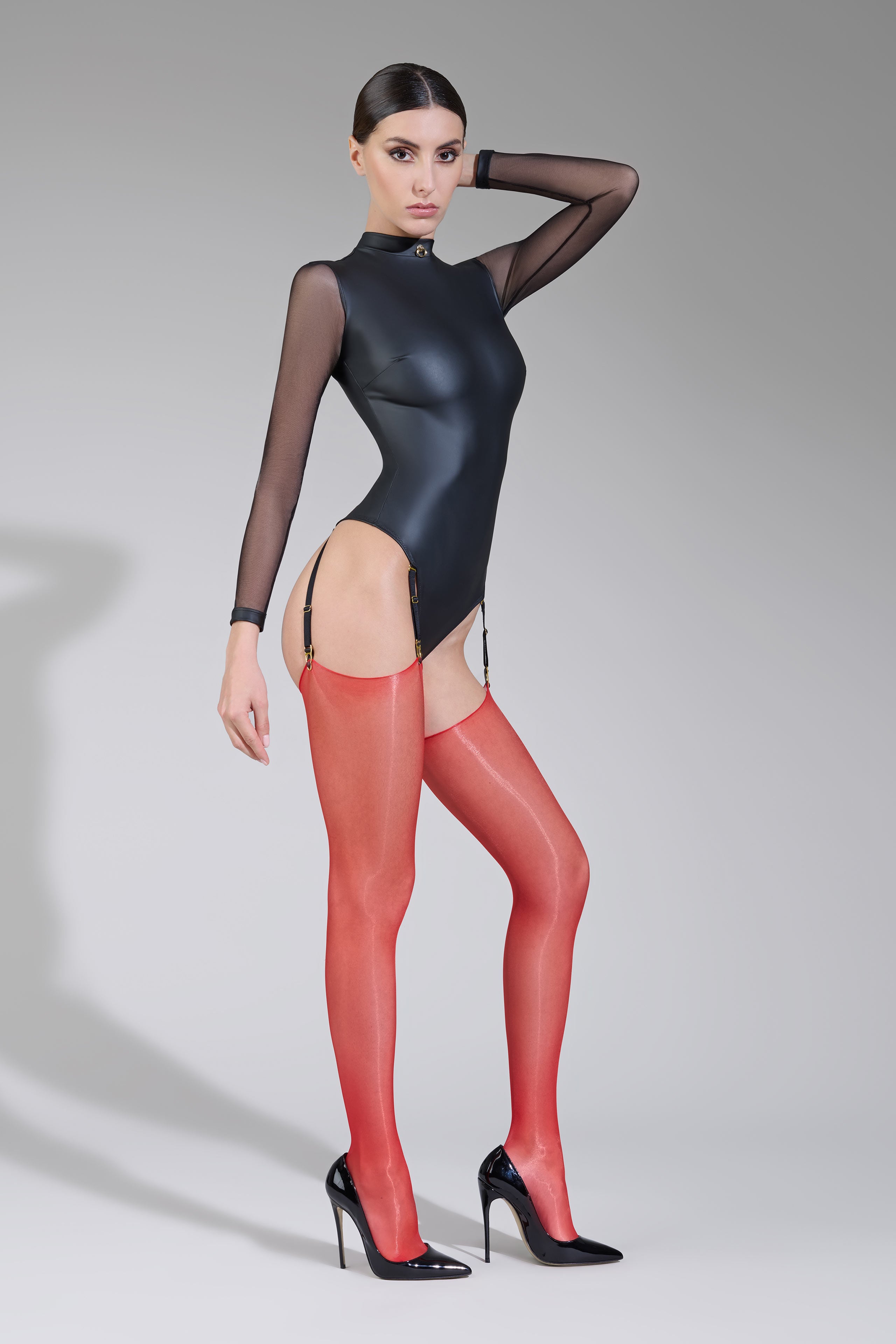 Glossy cut and curled stockings 10D - LEGWEAR