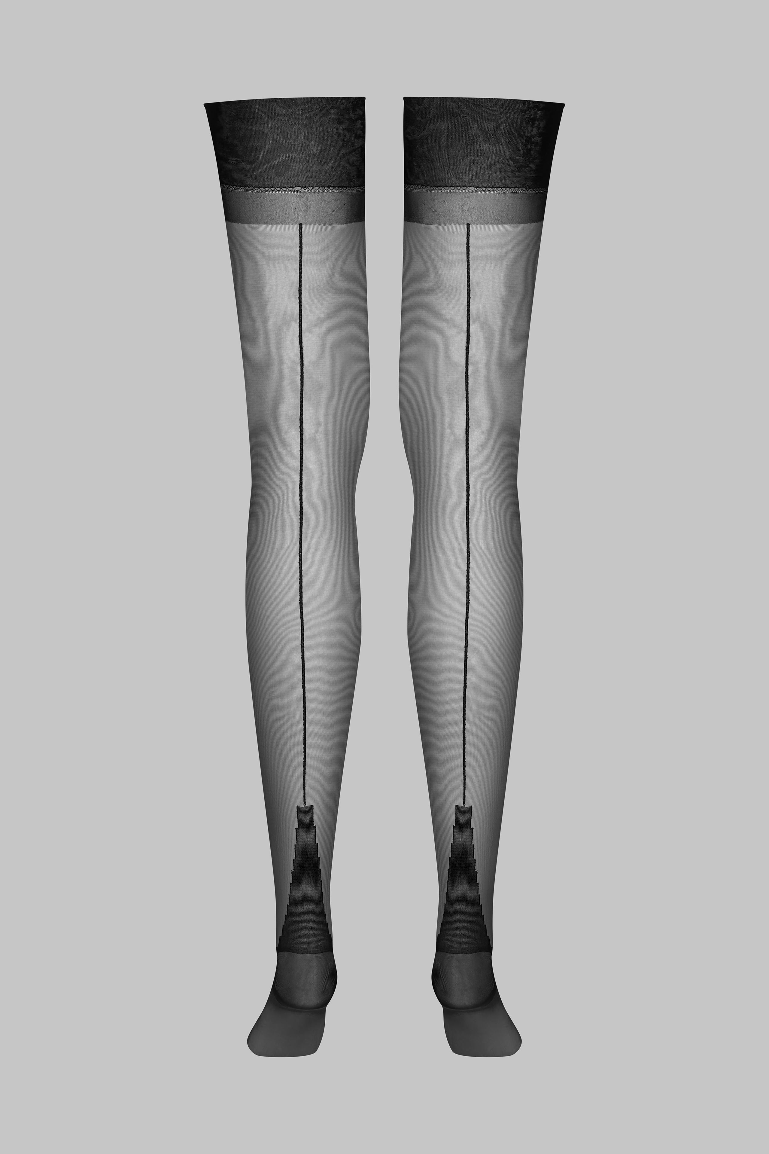Back seamed nylon stockings Signature 15D - LEGWEAR