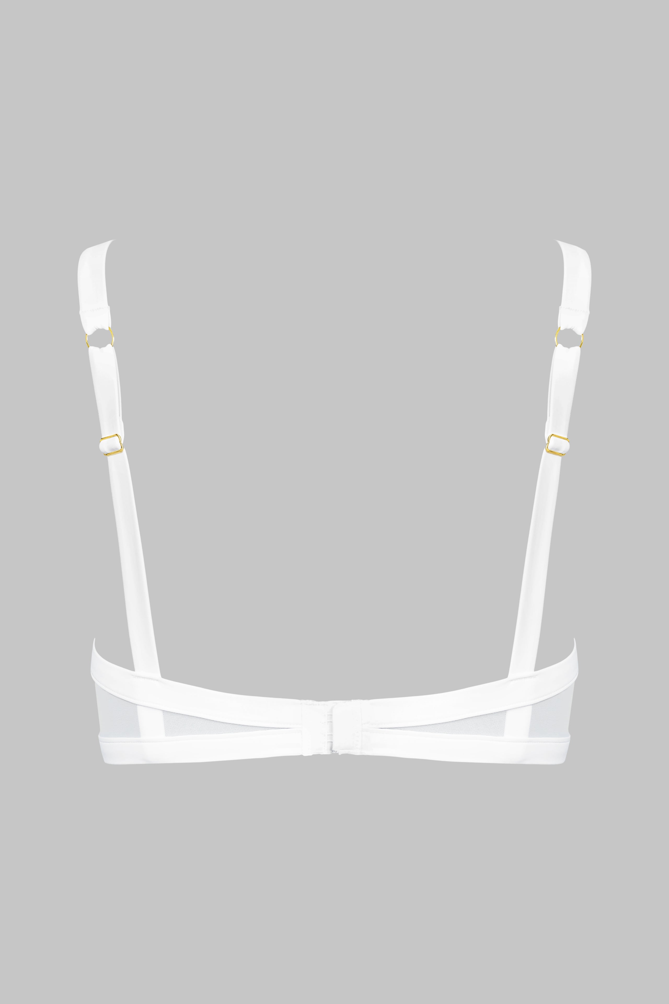 naked-breast-bra-pure-tentation-white