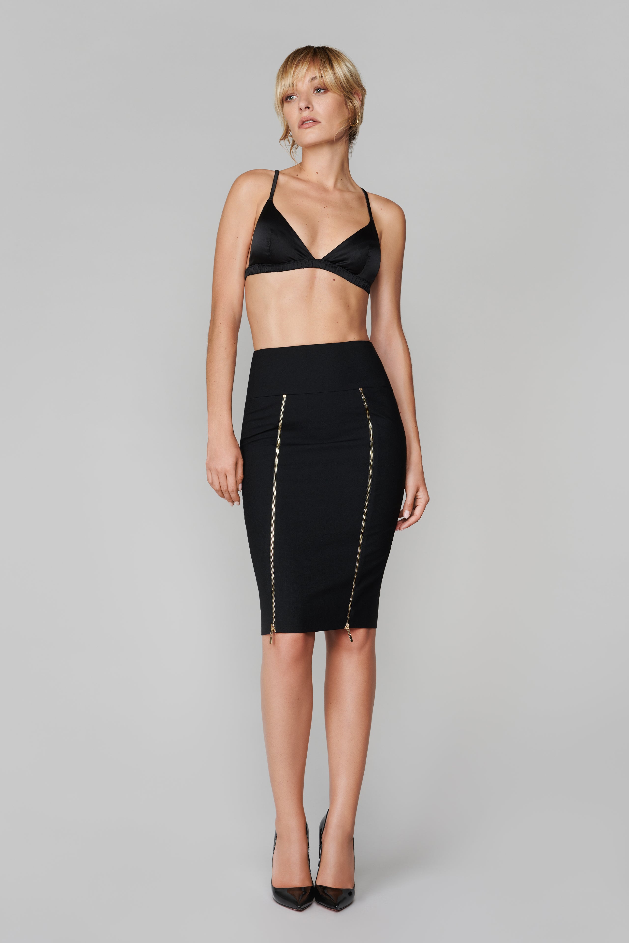 007 - Wool pencil skirt with zip