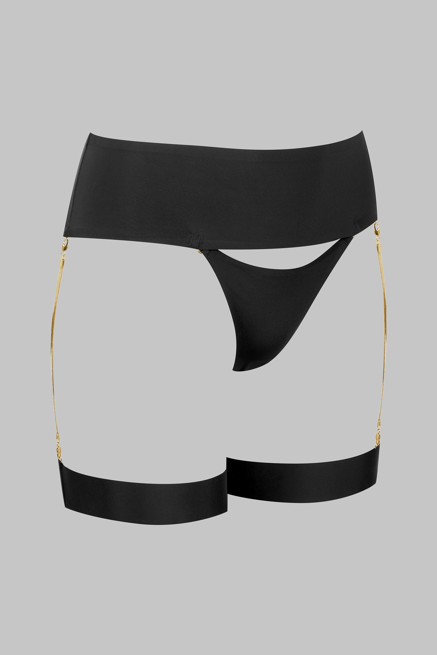 Tanga with Garters and Jewelry - Tapage Nocturne