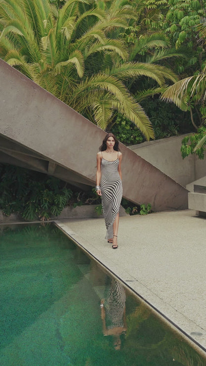 Backless maxi dress - Fever